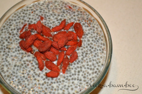 Chia Seed Pudding | rickabamboo.com | #hearthealthy #vegan #cleaneating