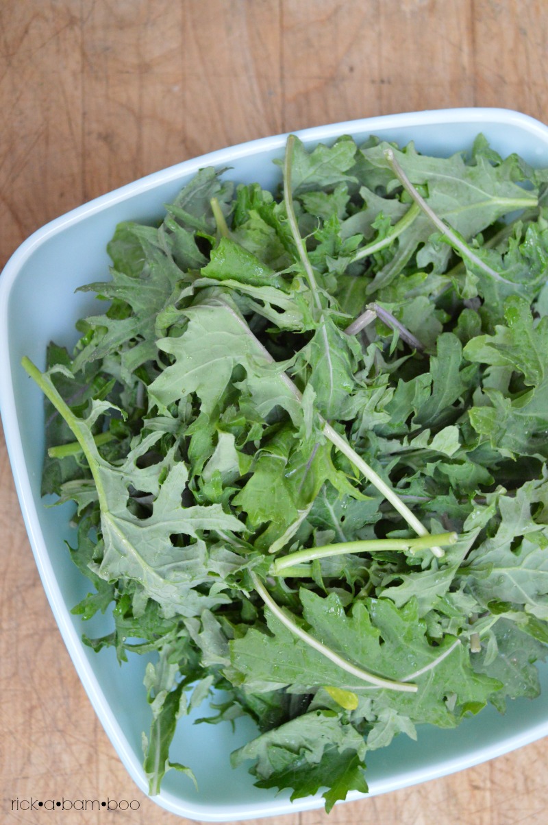 Garlic Greens | rickabamboo.com | #cleaneating #kale