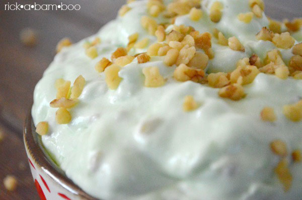 Pistachio Salad Recipe | rickabamboo.com | #side #thanksgiving #holiday