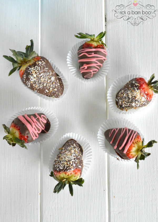 Chocolate Covered Strawberries | rickabamboo.com