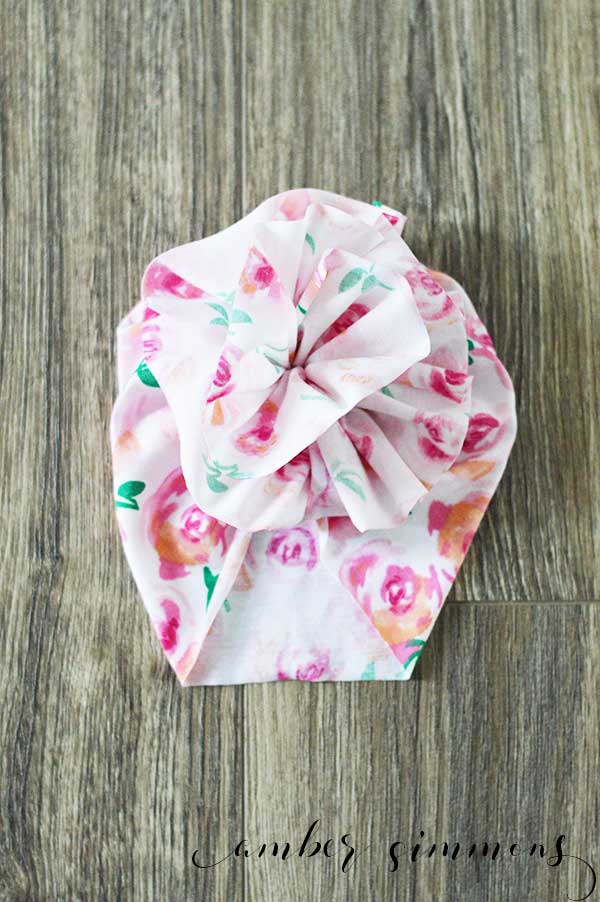 Simple ruffled flower baby turban tutorial to make your baby the cutest.